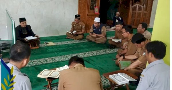 Isi Waktu Luang di Bulan Puasa, Pegawai DP2 Makassar Ikut Pengajian