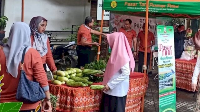 DP2 Makassar Gelar Pasar Tani, Fasilitasi Pemasaran Produk Hasil Pertanian Perkotaan