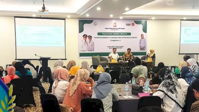 DP2 Makassar Gelar Pelatihan Longwis, Usung Tema Teknologi Budidaya Tanaman Hias Wall Planter