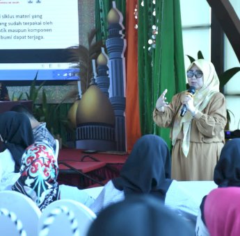 Sosper, Apiaty Amin Syam Minta Sanksi Tegas Pembuang Sampah Sembarangan di Makassar