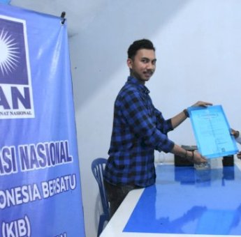Maju Kembali DPRD Makassar, Bacaleg PAN Sahruddin Said Serahkan Berkas Bacaleg