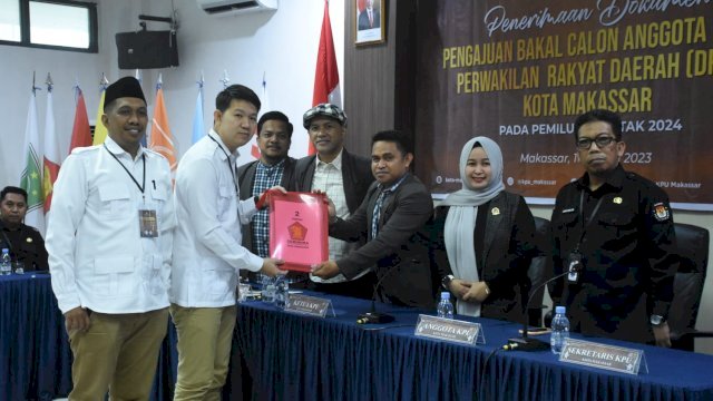 Gerindra Makassar Setor Bacaleg ke KPU, Eric Horas Sebut Mereka Kader Terbaik