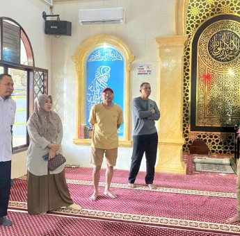 Kundapil di Tallo, Fatma Wahyudin Tinjau Masjid di Dua Kelurahan