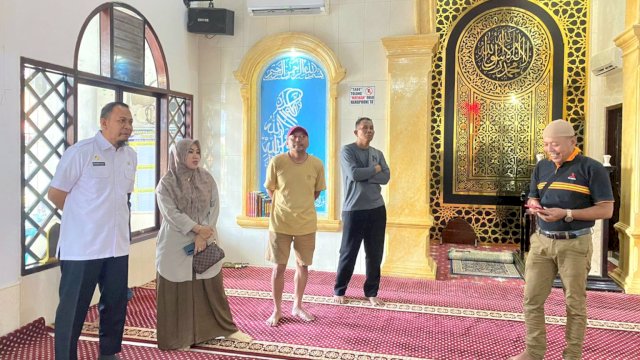 Kundapil di Tallo, Fatma Wahyudin Tinjau Masjid di Dua Kelurahan