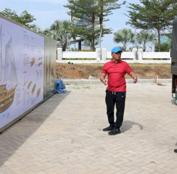 Danny Pomanto Siapkan Translator Jelaskan Konsep Pembangunan Kapal Pinisi ke Peserta MNEK 2023