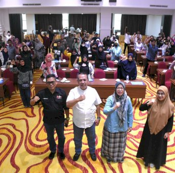 Sosialisasi Perda, Hasanuddin Leo Sebut Pendidikan Jadi Hak Dasar Warga