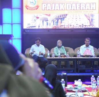Bahas Pajak Daerah, Irmawati Sila Ajak Warga Taat Bayar Pajak