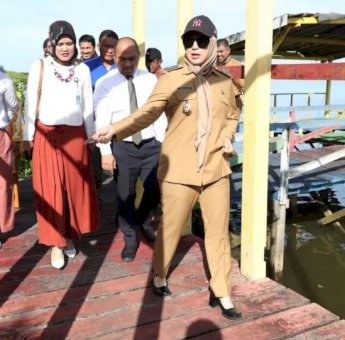Masuk 75 Besar ADWI 2023, Fatmawati Rusdi Tinjau Kawasan Wisata Mangrove Lantebung