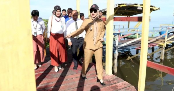 Masuk 75 Besar ADWI 2023, Fatmawati Rusdi Tinjau Kawasan Wisata Mangrove Lantebung