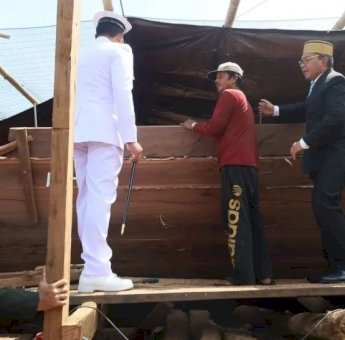 Panglima TNI Terkesima dengan Pembuatan Kapal Pinisi Inisiasi Danny Pomanto