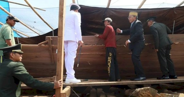 Panglima TNI Terkesima dengan Pembuatan Kapal Pinisi Inisiasi Danny Pomanto