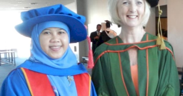 Raih Gelar Guru Besar Ilmu Pendidikan Dasar Unismuh Makassar, Sulfasyah Siap Ubah Dunia Pendidikan