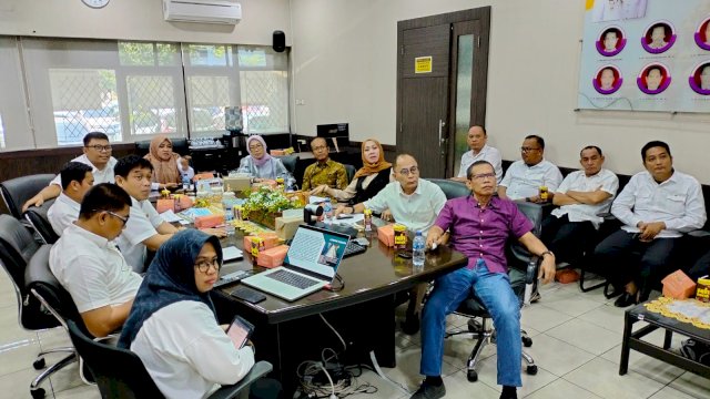 Tim Ahli Wali Kota melakukan monitoring dan evaluasi program strategis Dinas PU Makassar, Rabu (2/8) || istimewa