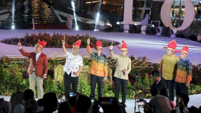 Menteri Pariwisata dan Ekonomi Kreatif Sandiaga Uno saat membuka event F8 di Anjungan Pantai Losari 2022 lalu || foto Istimewa 