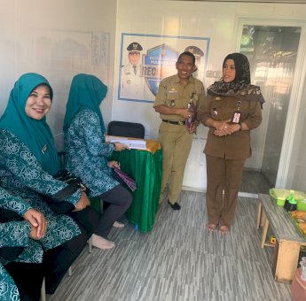 Plt Lurah Bongaya Sambut Tim Penilai Kebersihan Longwis