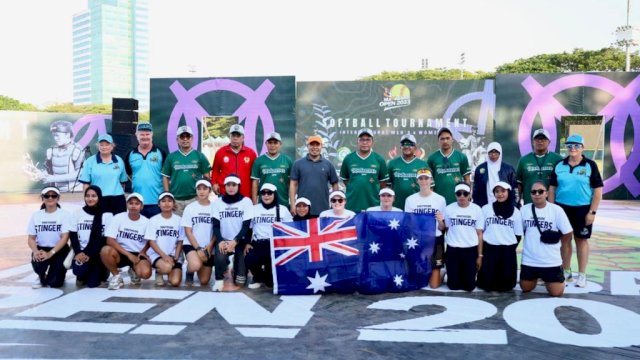 Diikuti 7 Negara, Danny Pomanto Buka Turnament Softball Internasional Makassar Open 2023