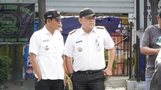 Sukseskan MNEK, Camat Ujung Tanah Bersih-Bersih Anjungan