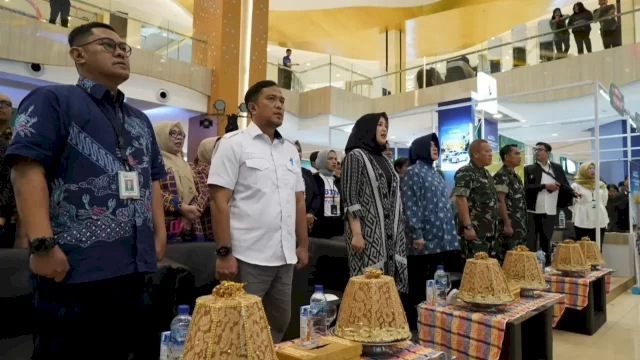 Fatmawati Rusdi Borong Produk UMKM di Cooperative Expo 2023