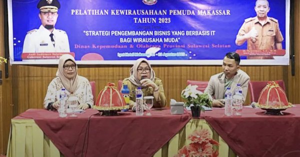 Sekdiskop Ajak Pelaku Usaha Kembangkan Produknya di Inkubator Centre