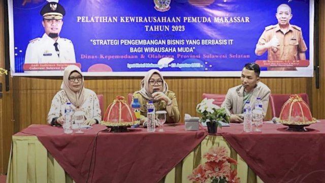 Sekdiskop Ajak Pelaku Usaha Kembangkan Produknya di Inkubator Centre
