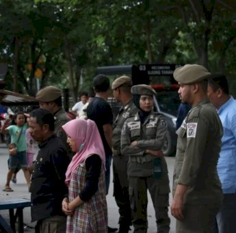 Pimpin Penertiban Bangunan Liar, Amanda : Berjalan Dengan Lancar