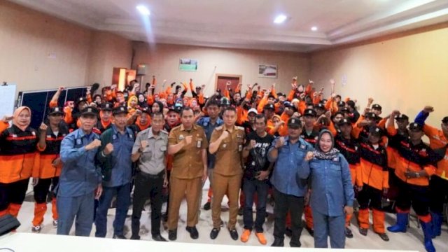 Wujudkan Kebersihan, Camat Ujung Tanah Gelar Rakor dengan Laskar 24