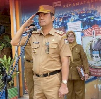 Pentingkan Kebersihan Wilayah, Plt Camat Bontoala Semangati Satgas