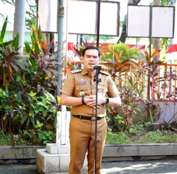 Pimpin Apel Pagi, Camat Mamajang Berikan Arahan Soal Disiplin dan Kekompakan