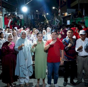 Hadiri Pesta Rakyat di Bonto Lebang, Camat Mamajang Didampingi Ketua TP PKK Kecamatan Tampil Mesra