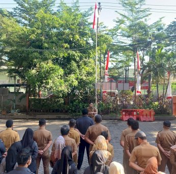 Camat Mamajang Ari Fadli Pimpin Apel Pagi, Disiplin Jadi Penekanan