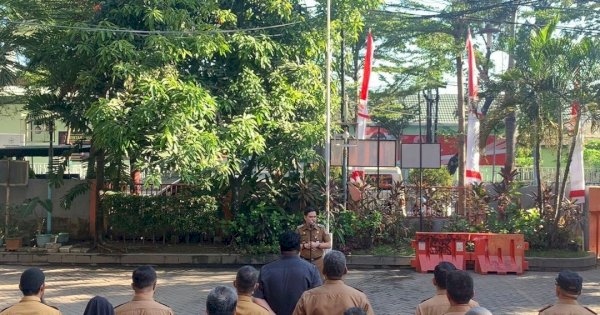 Camat Mamajang Ari Fadli Pimpin Apel Pagi, Disiplin Jadi Penekanan