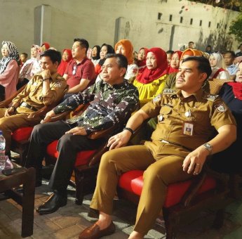 Dampingi Kepala Kesbangpol Makassar, Camat Mamajang Ari Fadli JPKP Sukseskan Program Pemkot