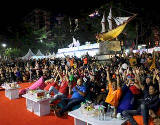 Danny Pomanto dan Ratusan Masyarakat Nobar Partai Final Piala AFF U-23 Indonesia vs Vietnam di Zona F8