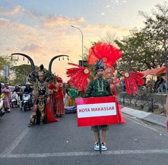 Kirab Budaya Sulsel, Disbud Makassar Tampilkan Baju Adat Bugis Makassar