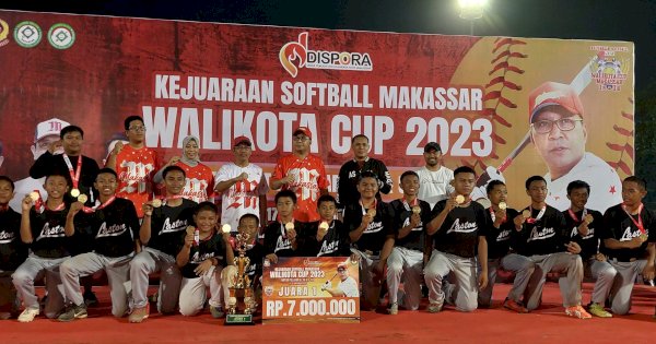Tim Laston Dinas PU Makassar Juara I Kejuaraan Softball Makassar Wali Kota Cup 2023 U-18