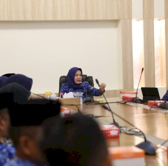 Pemkot Makassar Tata Ulang Pedagang Pisang Epe di Losari