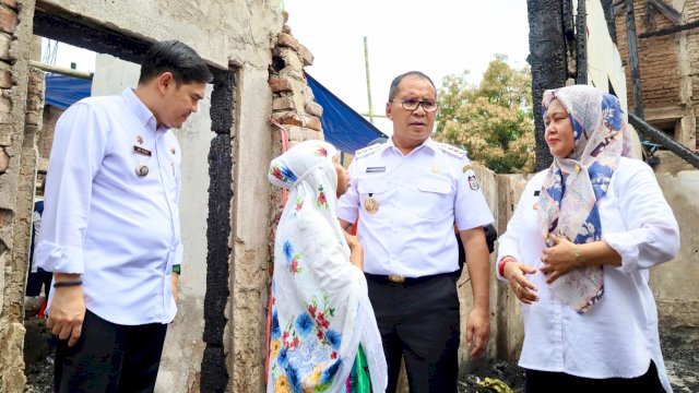 Tinjau Lokasi Kebakaran di Jalan Serigala, Danny Pomanto: Kita Bersyukur Tidak Ada Korban Jiwa