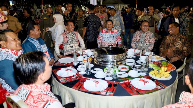 Ketika Bupati dan Wali Kota se-Sulsel Makan Malam Bersama di Anjungan City Of Makassar