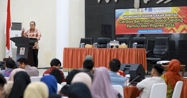 Danny Pomanto Ingatkan Pemuda Bijak Bersosial Media Jelang Tahun Politik