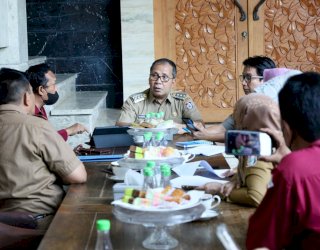 Pemkot Maksssar Kaji Dokumen Wilayah Kerja dan Pengoperasian Pelabuhan Perikanan Untia