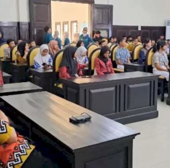 Disbud Makassar Beri Wadah Anak SMP Membatik Bersama di Museum Kota