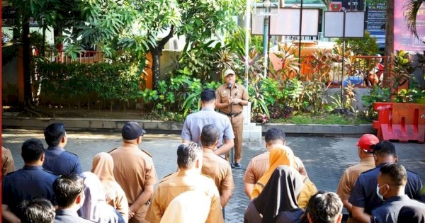 Sekcam Mamajang Pimpin Apel Pagi, Ingatkan Jajaran Soal Disiplin hingga Pembayaran PBB