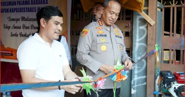 Dampingi Kapolrestabes Makassar, Camat Mamajang Resmikan Pajama Barakka di Labuang Baji