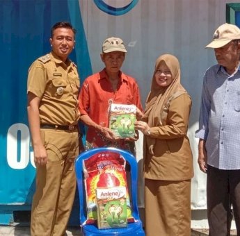 Dinsos Makassar Masif Salurkan Paket Permakanan untuk Lansia, Armin Paera: Semoga Bermanfaat