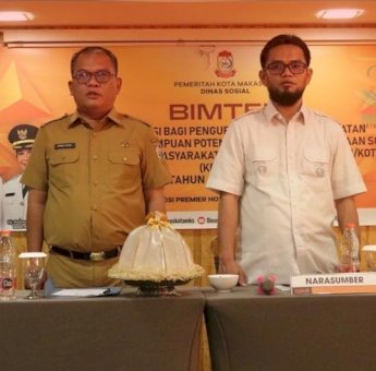 Gelar Bimtek, Plt Kadinsos Makassar Beri Edukasi Soal LKS