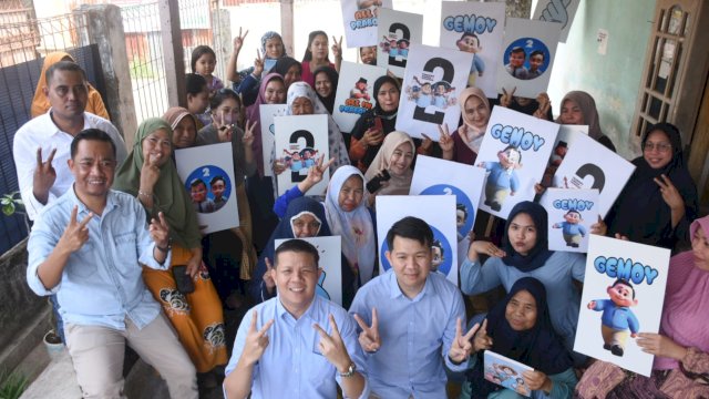 Hari Pertama Kampanye TPD Prabowo-Gibran di Makassar Mulai Tancap Gas, Bagikan Makanan Gratis