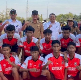 Apresiasi plt Camat Bontoala di Tim Liga Anak Lorong