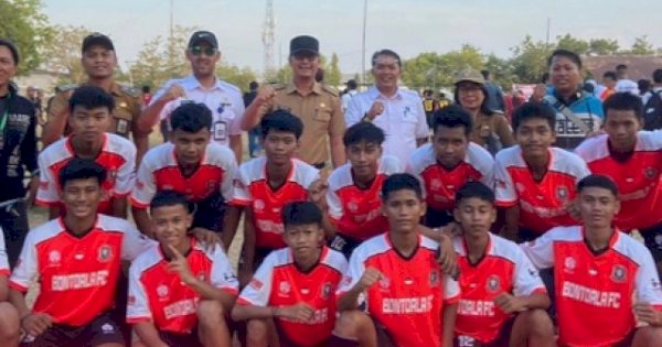Apresiasi plt Camat Bontoala di Tim Liga Anak Lorong