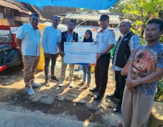 Dukung Bank Sampah, Kecamatan Bontoala Terima CSR dari BRI