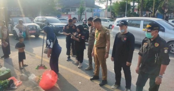 Ganggu Arus Lalu Lintas, PKL di Bawakaraeng Ditertibkan
